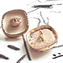 Load image into Gallery viewer, 18 mm buttons emaille,metal
