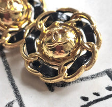 Load image into Gallery viewer, 20 mm stamped buttons metal,emaille
