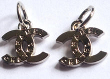 Load image into Gallery viewer, 12 mm stamped buttons,pendant, silver metal,
