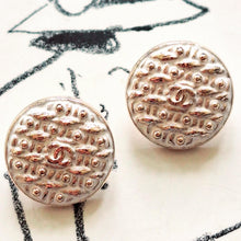 Load image into Gallery viewer, 18 mm buttons,metal,emaille
