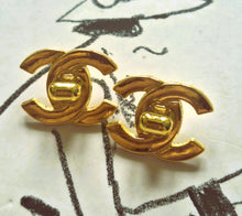 Load image into Gallery viewer, 20 mm stamped buttons,gold metal
