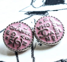 Load image into Gallery viewer, 18 mm buttons,metal,emaille,pink
