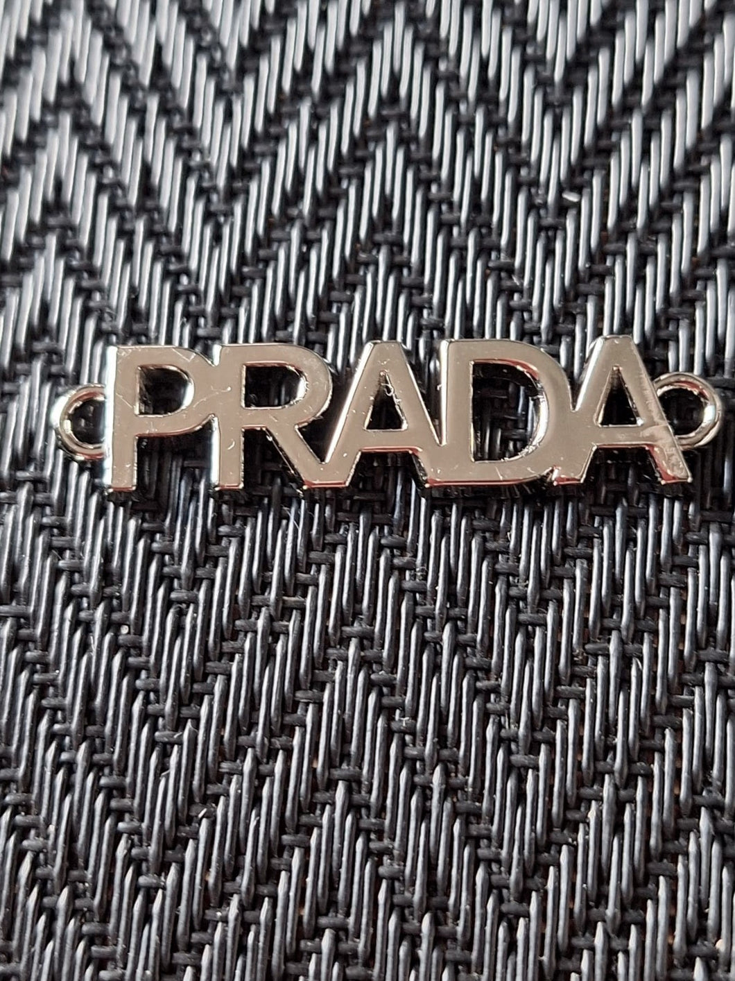 38/10 mm PRADA   patch,pendant buttons, silver metal