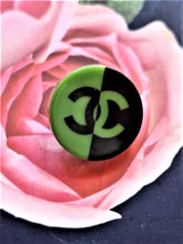 Load image into Gallery viewer, 20 mm stamped  buttons  pendant,resin ,
