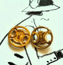 Load image into Gallery viewer, 20 mm buttons ,gold metal,Celine
