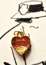 Load image into Gallery viewer, 17 mm buttons stamped ,pendant, gripox,gold metal.
