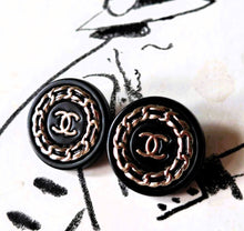 Load image into Gallery viewer, 20mm stamped buttons,resin,metal
