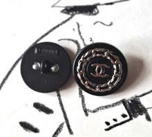 Load image into Gallery viewer, 20mm stamped buttons,resin,metal
