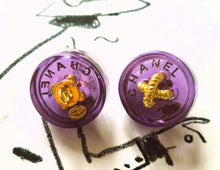 Load image into Gallery viewer, 21 mm   buttons   stamped,pendant,resin,purple
