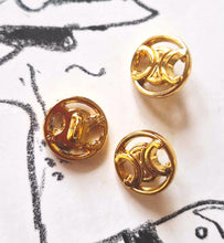 Load image into Gallery viewer, 15 mm   buttons  ,pendant,Celine
