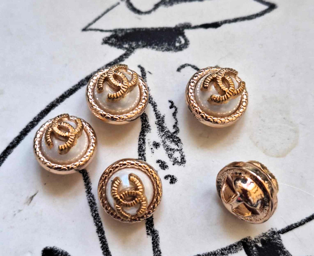 10,5mm faux perlen buttons