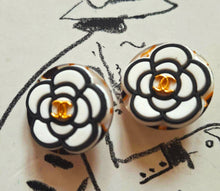 Load image into Gallery viewer, 25 mm buttons, stamped gold,metal,camellia,resin
