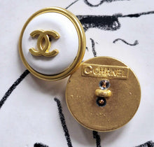 Load image into Gallery viewer, 22 mm stamped buttons,matt,gripox,metal
