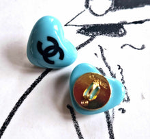 Load image into Gallery viewer, 17 mm stamped , buttons,resin,baby blue
