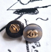 Load image into Gallery viewer, 12 mm  buttons ,opalescent,,resin,
