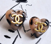 Load image into Gallery viewer, 27 mm   buttons ,stamped,,resin, opalescent
