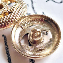 Load image into Gallery viewer, 20 mm stamped buttons,gold metal
