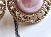 Load image into Gallery viewer, 20 mm stamped buttons,faux perlen,metal
