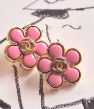 Load image into Gallery viewer, 17 mm stamped buttons,gripox,,metal
