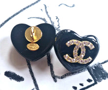 Load image into Gallery viewer, 16 mm buttons, stamped, gold,metal,resin,zirkonia
