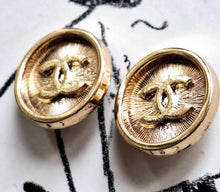 Load image into Gallery viewer, 20 mm stamped buttons,metal
