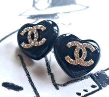 Load image into Gallery viewer, 16 mm buttons, stamped, gold,metal,resin,zirkonia
