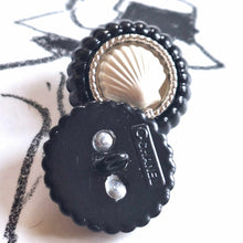 Load image into Gallery viewer, 18 mm stamped buttons,gripox,metal
