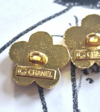 Load image into Gallery viewer, 17 mm stamped buttons,gripox,,metal
