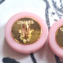 Load image into Gallery viewer, 16 mm stamped  buttons ,resin,metal
