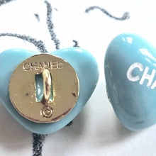 Load image into Gallery viewer, 17 mm stamped buttons,resin,baby blue
