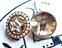 Load image into Gallery viewer, 22 mm stamped buttons,emaille,faux peren,metal
