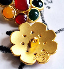 Load image into Gallery viewer, 22 mm stamped ,buttons,pendant,gold metal ,gripox
