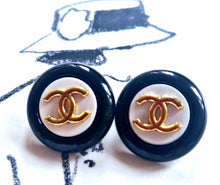 Load image into Gallery viewer, 18 mm stamped,buttons ,metal,gripox
