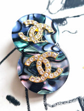 Load image into Gallery viewer, 22 mm stamped buttons,resin ,opalescent,zirkonia
