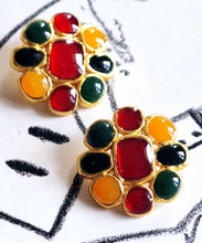 Load image into Gallery viewer, 22 mm stamped ,buttons,pendant,gold metal ,gripox
