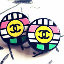 Load image into Gallery viewer, 22 mm stamped buttons,resin ,
