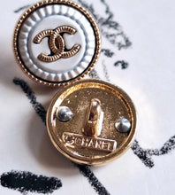 Load image into Gallery viewer, 13 mm butons,stamped, gripox, gold metal
