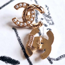 Load image into Gallery viewer, 13,5 mm stamped,buttons, faux perlen,gold metal
