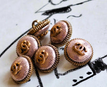 Load image into Gallery viewer, 12 mm silk buttons
