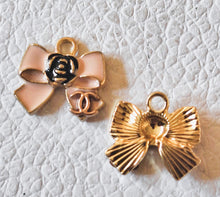 Load image into Gallery viewer, 16,5 mm ,buttons,gold metal,emaille
