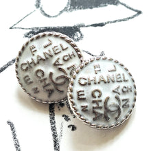 Load image into Gallery viewer, 18 mm buttons,gripox,silver metal
