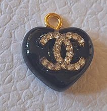 Load image into Gallery viewer, 18 mm buttons, stamped, gold,metal,resin,pendant
