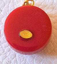 Load image into Gallery viewer, 20 mm   buttons  pendant,resin, stamped
