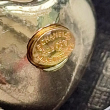 Load image into Gallery viewer, 16 mm ,stamped pendant faux perlen  gold metal buttons,
