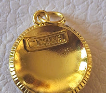 Load image into Gallery viewer, 20 mm   buttons  pendant, stamped ,gold metal
