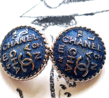 Load image into Gallery viewer, 18 mm buttons,metal,emaille
