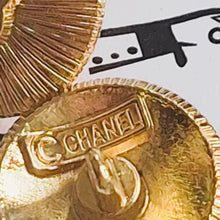 Load image into Gallery viewer, 18 mm stamped,buttons,gold metal
