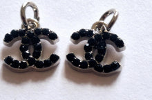 Load image into Gallery viewer, 10 mm stamped buttons,pendant,silver metal
