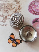 Load image into Gallery viewer, 20 mm buttons silver metal,
