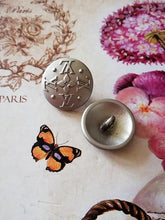 Load image into Gallery viewer, 18 mm buttons,matt,metal LV

